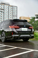 BMW G60 / G61 / I5 MP style 乾碳後下巴