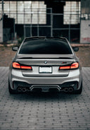 BMW G30 / G31 CS style 亮黑後下巴 & 乾碳後擾流