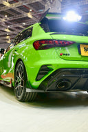 SOOQOO AUDI RS3 8YA Sportback 乾式碳纖維後保桿飾蓋