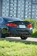 BMW G30 / G31 CS style 亮黑後下巴 & 乾碳後擾流