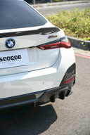 SOOQOO BMW I4 乾式碳纖維後下巴