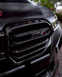 RevoZport BMW F95 X5M LCI Street 乾式碳纖維水箱罩