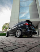RevoZport BMW F95 X5M LCI Street 乾式碳纖維頂翼
