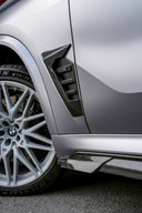 RevoZport BMW F95 X5M Street 乾式碳纖維側裙