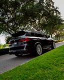 RevoZport BMW F95 X5M Street 乾式碳纖維後下巴