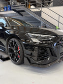 RevoZport AUDI RS3 8Y Saden / Sportback Street 乾式碳纖維前風刀