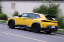 RevoZport BMW G09 XM Street 乾式碳纖維側裙