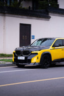 RevoZport BMW G09 XM Street 乾式碳纖維前下巴